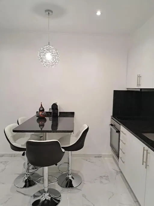Apartamento Em Quarteira T1